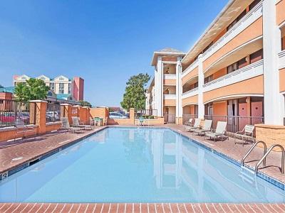 Days Inn By Wyndham Dallas Irving Eksteriør bilde