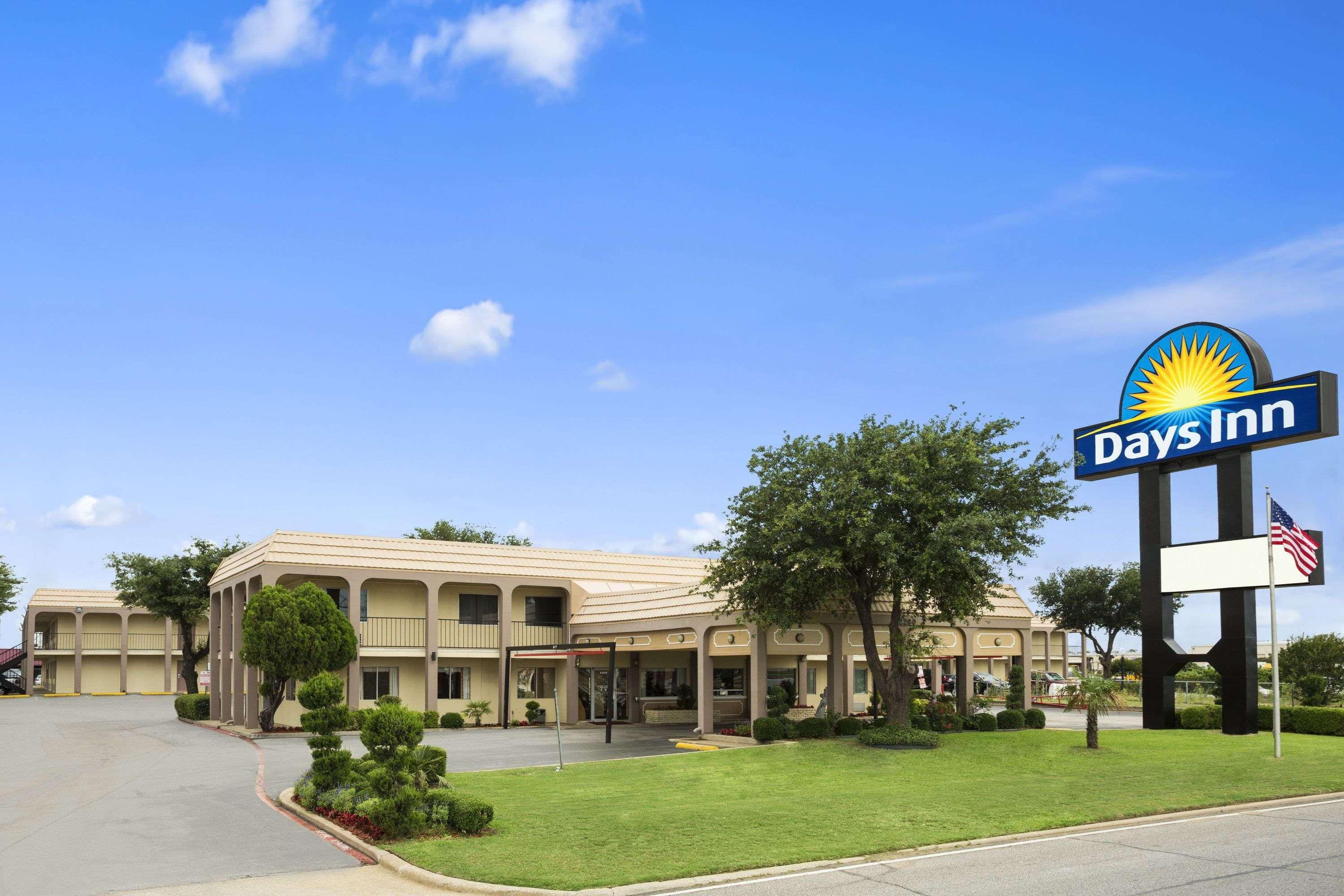 Days Inn By Wyndham Dallas Irving Eksteriør bilde